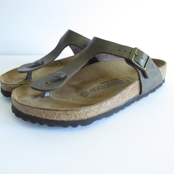 Birkenstock Shoes - Birkenstock Gizeh Sandals Bronze Brown Leather